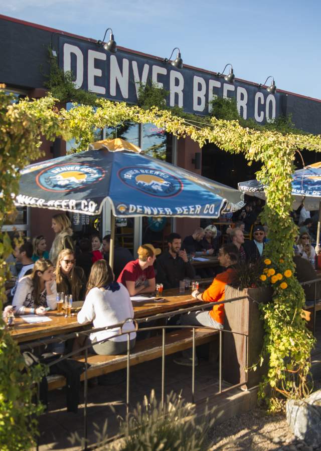 denver-beer-company-patio-hops
